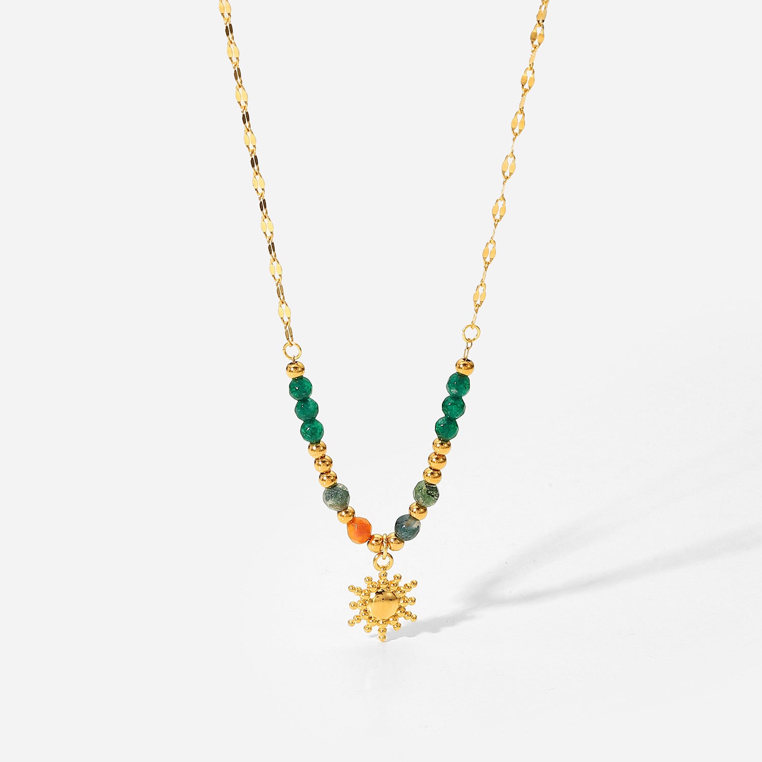 Collar con colgante de sol chapado en oro de acero inoxidable al por mayor